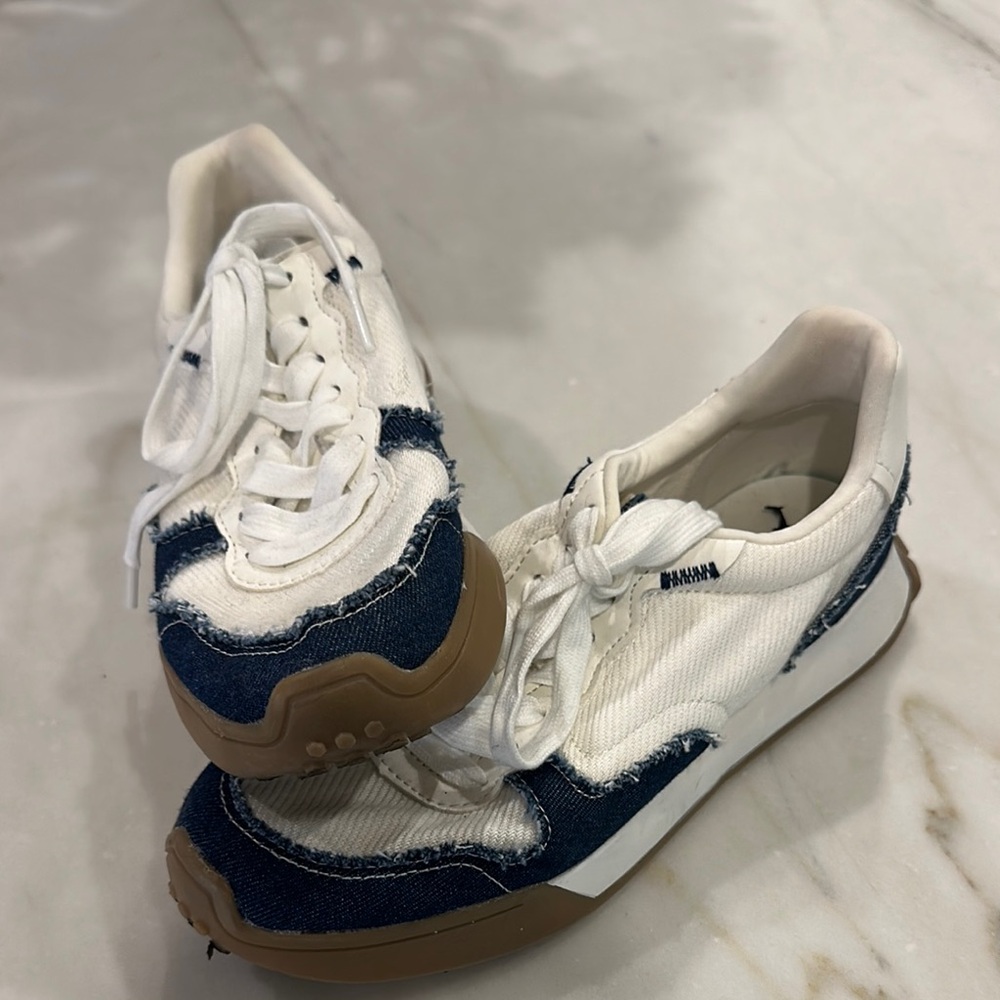 ZARA women’s white and denim White Sneakers with Gum Sole size 8.